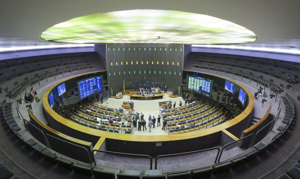 Câmara conclui votação de proposta que conceitua prática de telessaúde