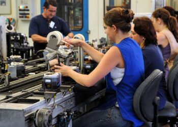 Jovens que buscam trabalho estão mais fragilizados emocionalmente