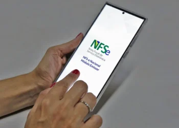 CNM alerta gestores municipais sobre mudanças no layout da NFSe com a reforma tributária