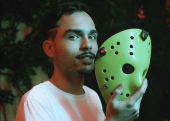 Mudriniz apresenta show ao vivo e canções inéditas do futuro álbum em São Paulo