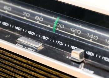 Projeto de Lei propõe fabricação de aparelhos de rádio compatíveis com FM estendida