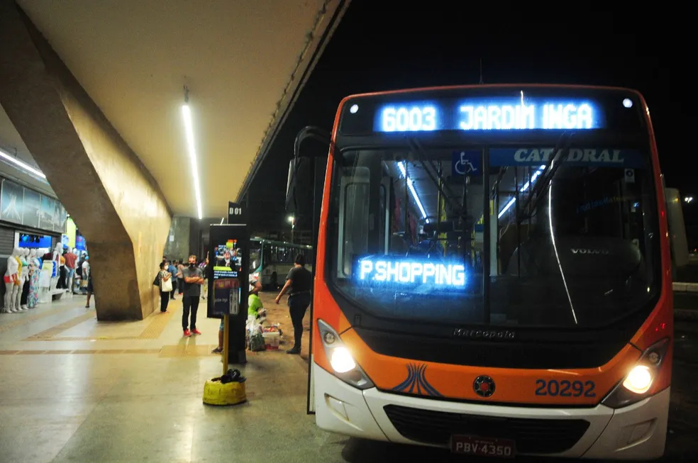 DF e Goiás: Reajuste de tarifas de ônibus suspenso por seis meses