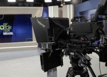 Em dois anos, Ministério das Comunicações aumenta em 5 vezes número de outorgas concedidas para canais digitais de TV