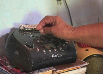 Ministério das Comunicações aumenta em 275% número de outorgas para rádios comunitárias no Brasil