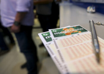 Mega-Sena 2876 hoje (14): concurso acumula e próximo prêmio pode chegar a R$ 110.000.000,00