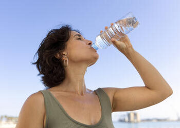 Hidratação oral e SUS: a resposta contra a dengue