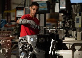 Inova Talentos: IEL abre 167 vagas com bolsas de até R$ 12 mil para projetos em empresas