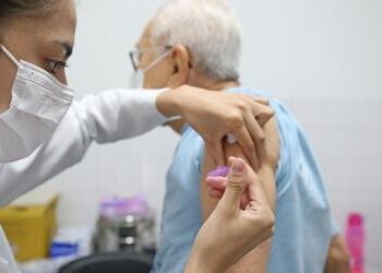SERGIPE: Mobilização pretende vacinar 890 mil pessoas contra a gripe no estado SERGIPE: Mobilização pretende vacinar 890 mil pessoas contra a gripe no estado