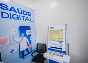 Saúde digital atrai 8 em cada 10 brasileiros, mas obstáculos limitam acesso