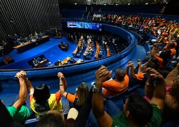 Aposentadoria especial a agentes de saúde é aprovada no Senado