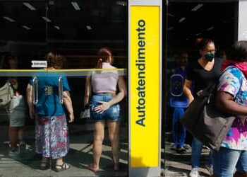 Tem pendências bancárias para resolver? Veja expediente das agências neste fim de ano Tem pendências bancárias para resolver? Veja expediente das agências neste fim de ano