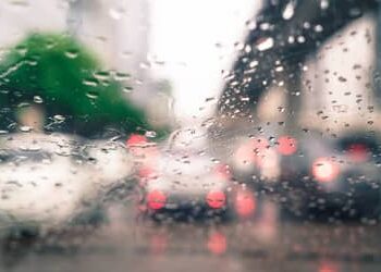 Verão começa neste domingo (21) com calor intenso e chuvas irregulares pelo país