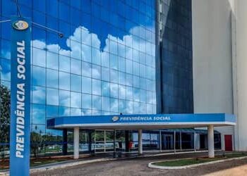 Após reajuste de 3,9%, teto do INSS sobe para R$ 8.475,55 em 2026