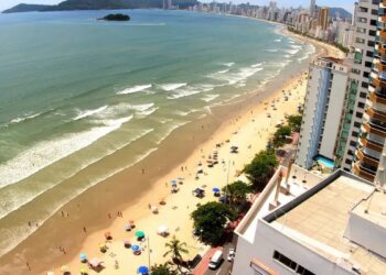 Mercado imobiliário: Balneário Camboriú tem o metro quadrado mais caro do Brasil em 2025