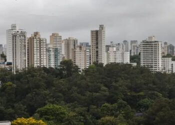 Habitação: mais de 4 mil cidades podem perder recursos federais por pendências no SNHIS